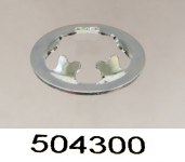 504300